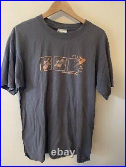 Disney Magic Kingdom Spaced Out t-shirt pre owned vintage sz L gray A3