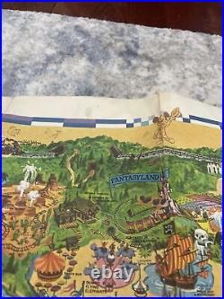 RARE Vintage 1968 WALT DISNEY`S Magic Kingdom Disneyland California Map Good
