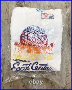 Vintage 1980s Walt Disney World Epcot Center crewneck size medium (brand new)