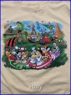 Vintage 90s Disney Walt Disney World Magic Kingdom T Shirt Mickey Mouse Size LRG