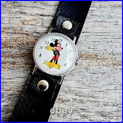Vintage Mickey Mouse Watch INGERSOLL MOD Box + Papers Walt Disney Prod WORKING