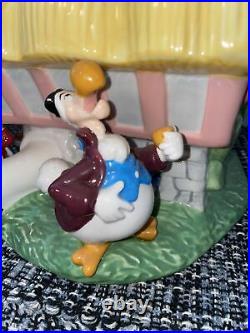 Vintage Walt Disney Alice In Wonderland White Rabbit House Cookie Jar Great Cond