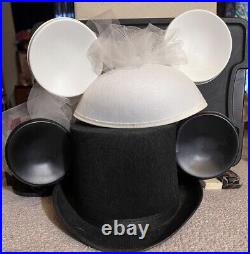 Vintage Walt Disney Retired Bride & Groom Ears Top Hat Mickey Minnie NEW