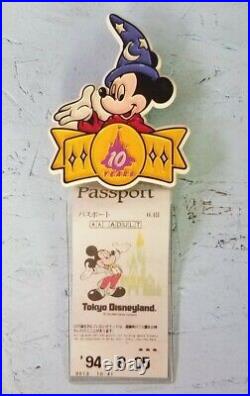 Vintage Walt Disney TOKYO DISNEYLAND Mickey Mouse 10 Year passport case & stub