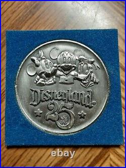 Vintage Walt Disney World Magic Kingdom Bronze Coin 25th birthday anniversary