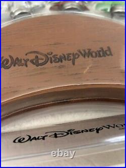 Walt Disney World Spreader Set withStand Brand New VINTAGE